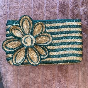 Mud pie – cream& khaki straw bag with flower